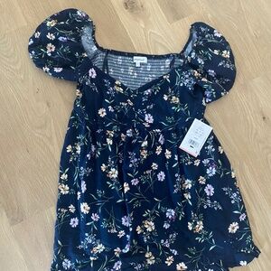 Maternity Top - M - NEW!